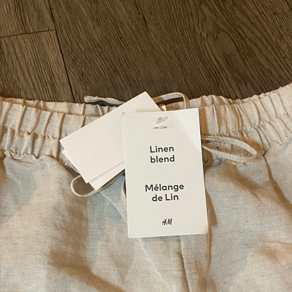 H&M Women’s Cream Wide Leg pants